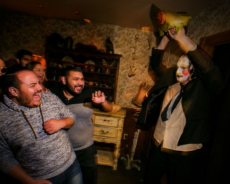 Illustration for article titled A Creepily Fun Photo Tour of Universal Studios' Halloween Horror Nights